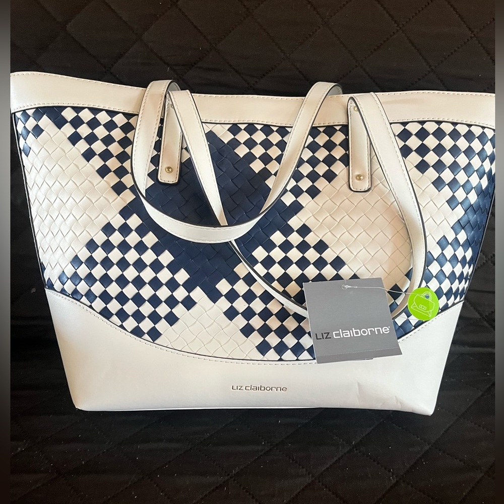 Brand new with tags Liz Claiborne large checkered bag